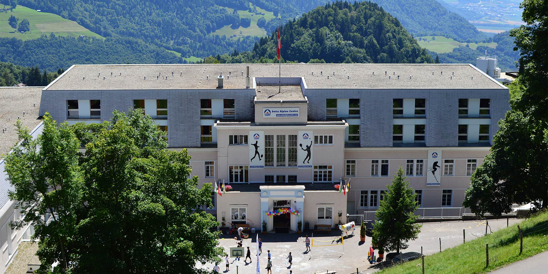школы швейцарии